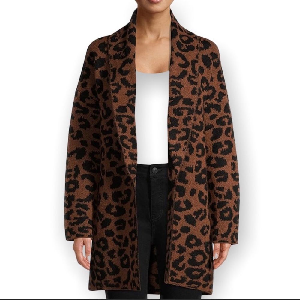 Time and Tru Brown and Black Leopard Print Cardigan Sweater Size Medium (8-10)
